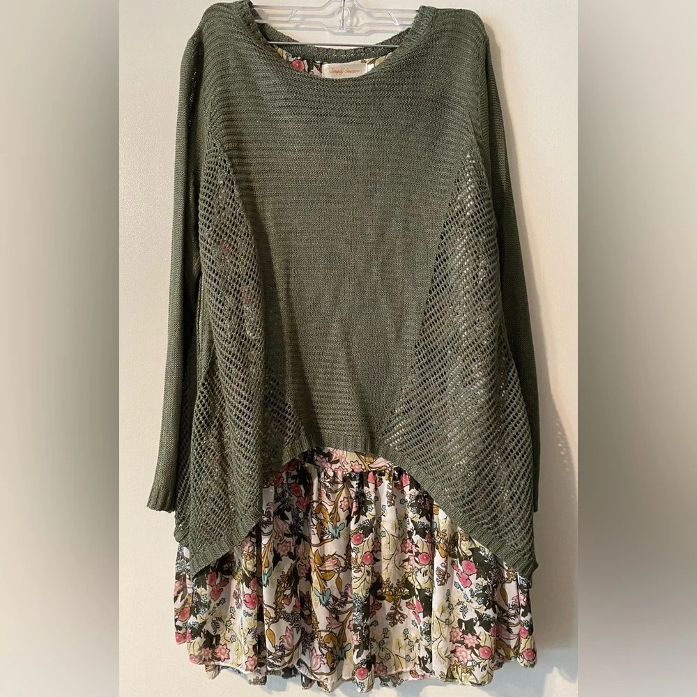 Simply Couture Floral Blouse With Sage Green Open Knit Sweater Overlay Size LG
